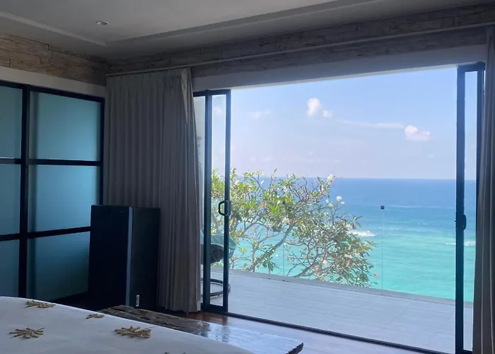 Cliff Ocean View With Private