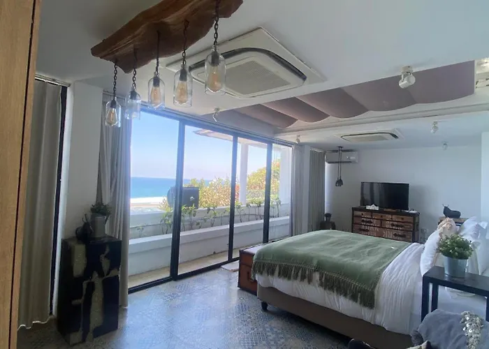 Cliff Ocean View With Private Nusa Dua (Bali)
