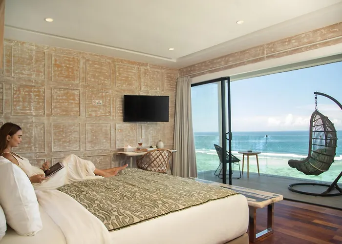 Cliff Ocean View With Private